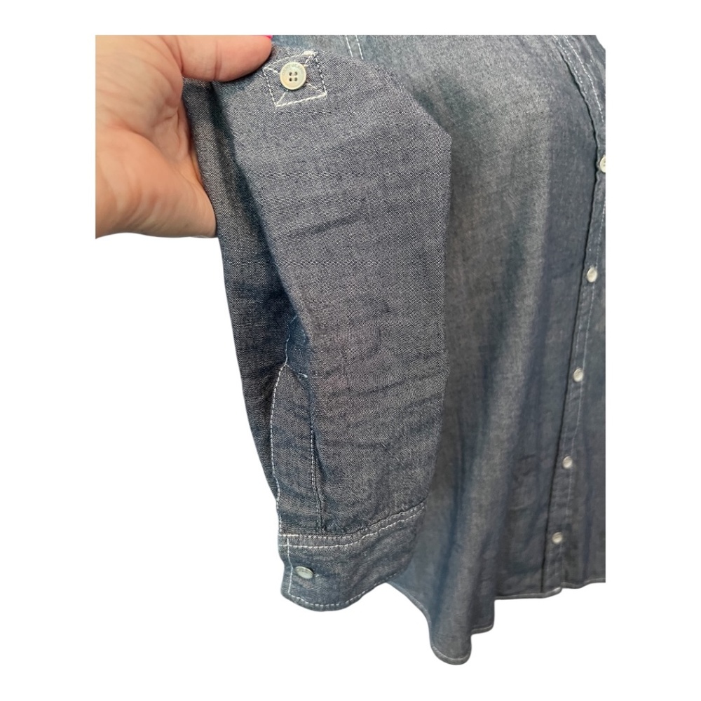 👔 EUC DKNY Blue Denim Button-Up Collared Shirt Sz M - Picture 4 of 7